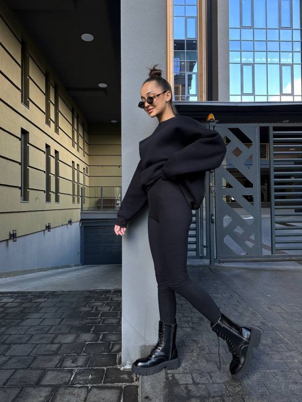 Лосини із тканини пуми - міцний та еластичний матеріал, приємний на дотик, зберігає тепло