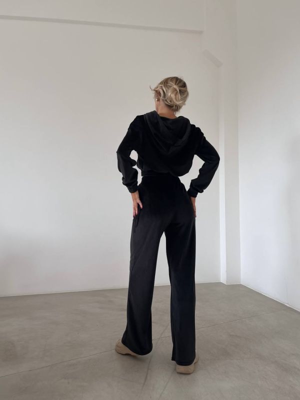 Костюм спортивний велюровий чорного кольору